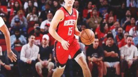 “激战一触即发！黄蜂气势如虹，独行侠能否逆袭止颓，一雪前耻？”